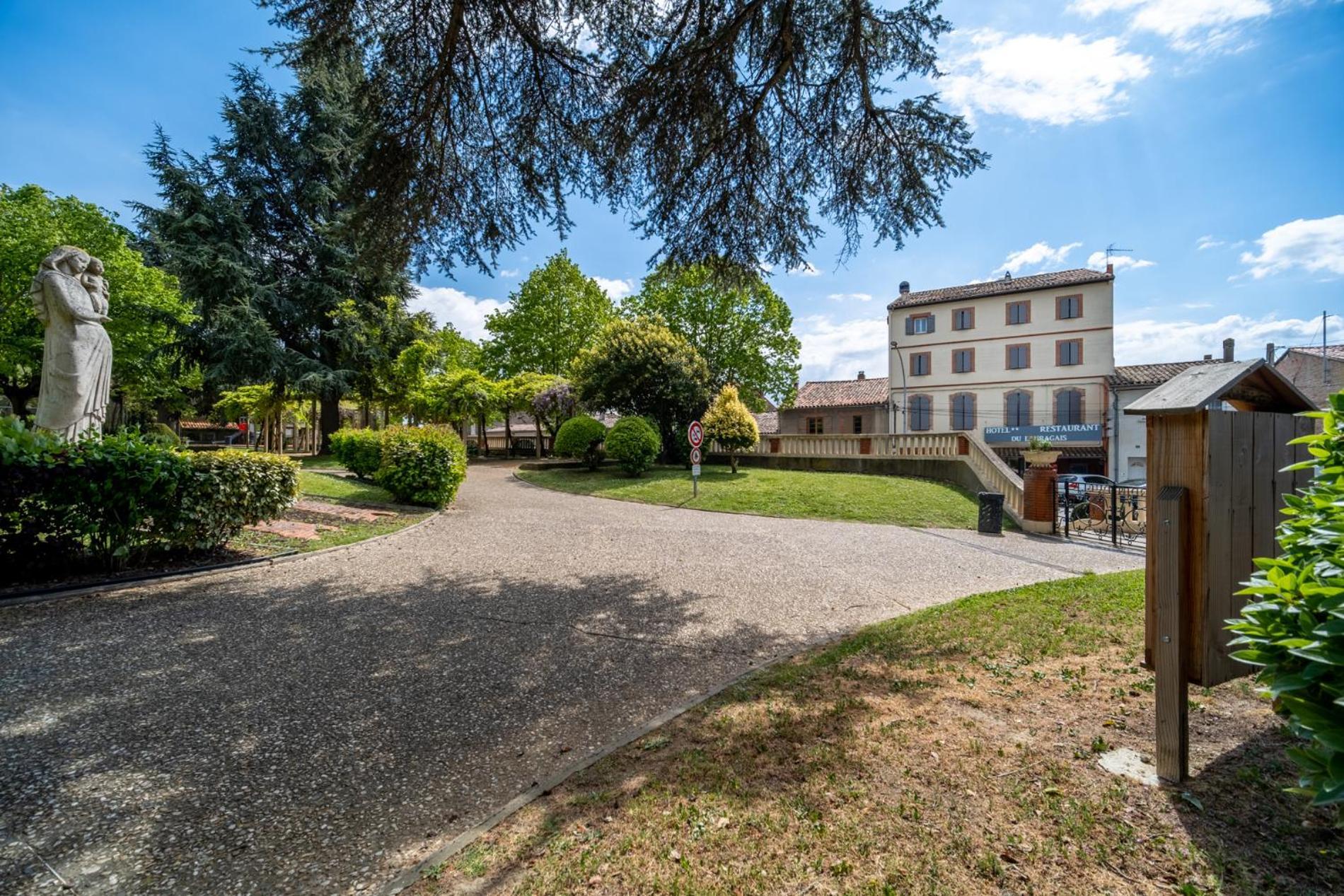 Hotel Restaurant Du Lauragais Logis De France Villefranche-de-Lauragais Eksteriør billede