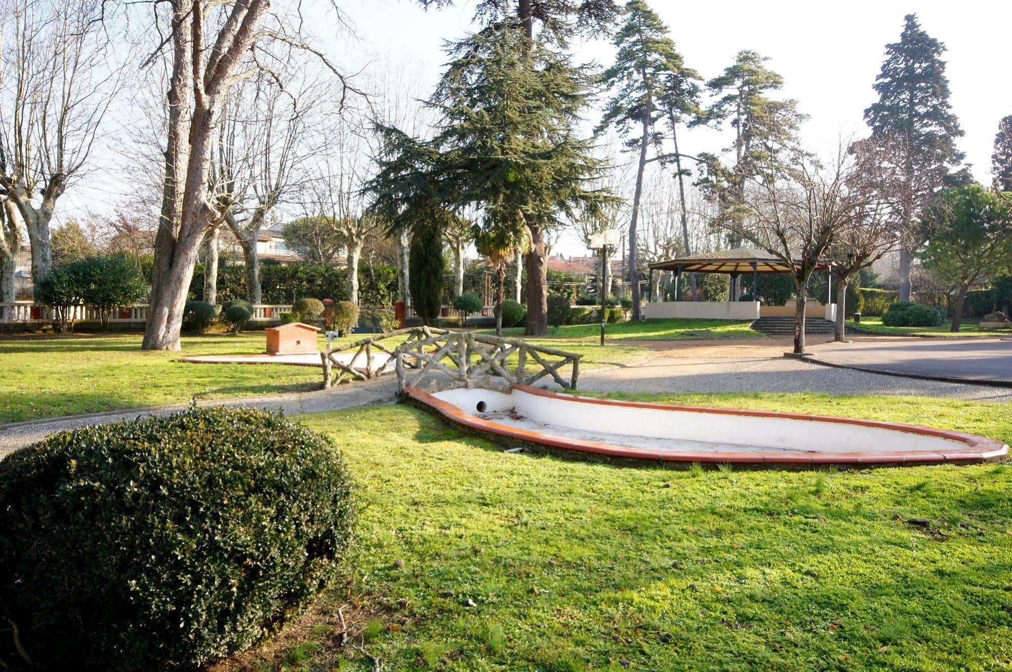 Hotel Restaurant Du Lauragais Logis De France Villefranche-de-Lauragais Eksteriør billede